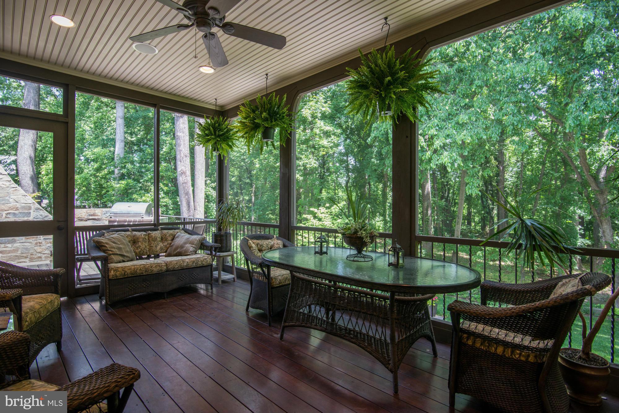 KENWOOD - Residential