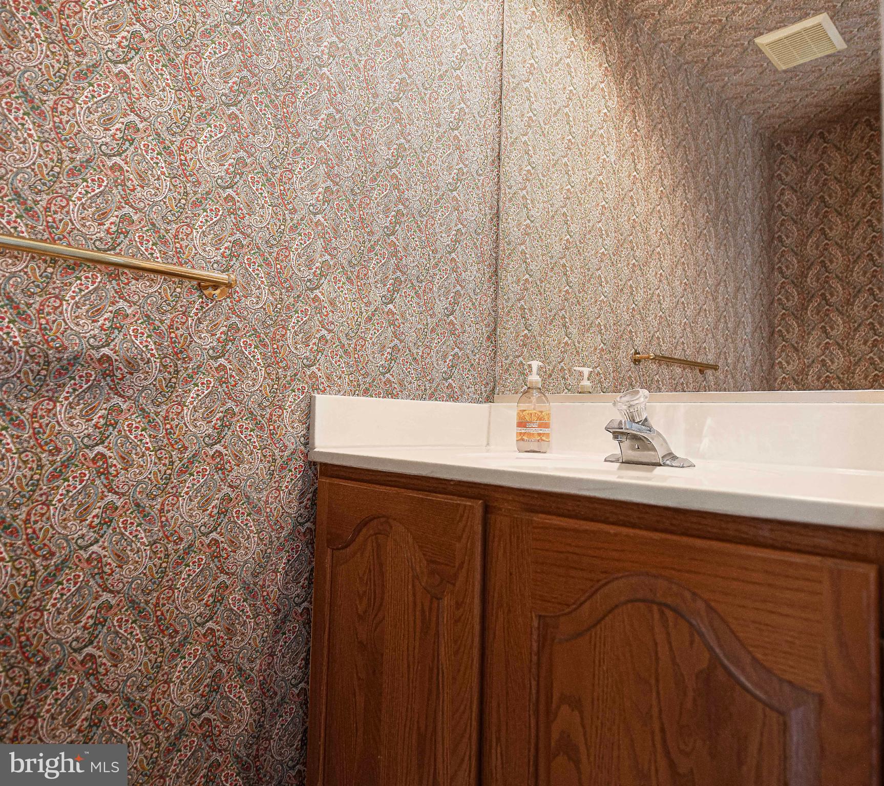 QUAINT ACRES - Residential