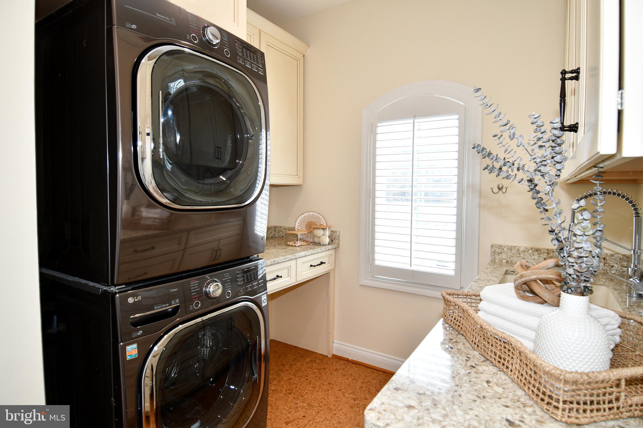 SMALLS NURSERY - Residential