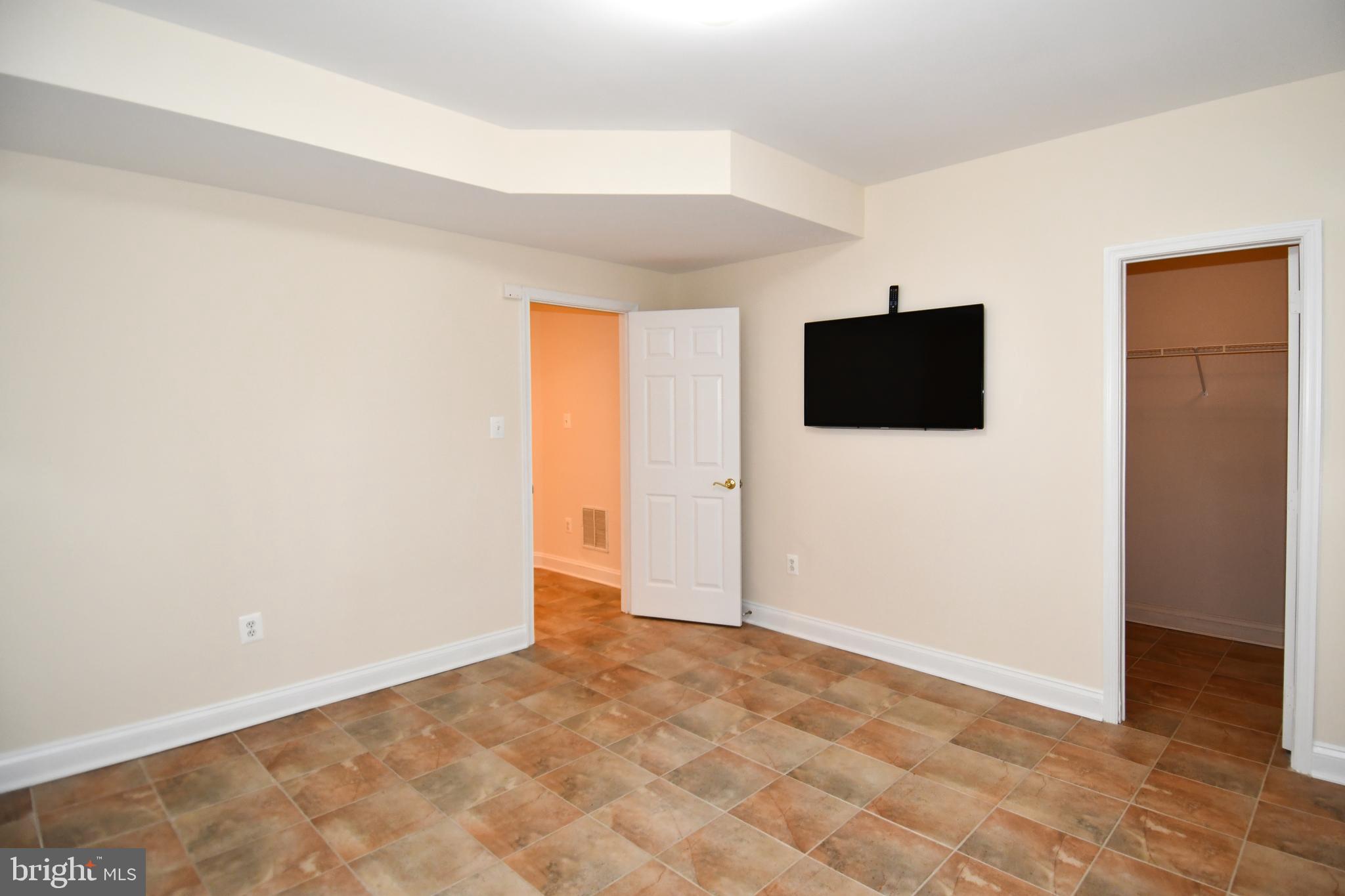 SMALLS NURSERY - Residential