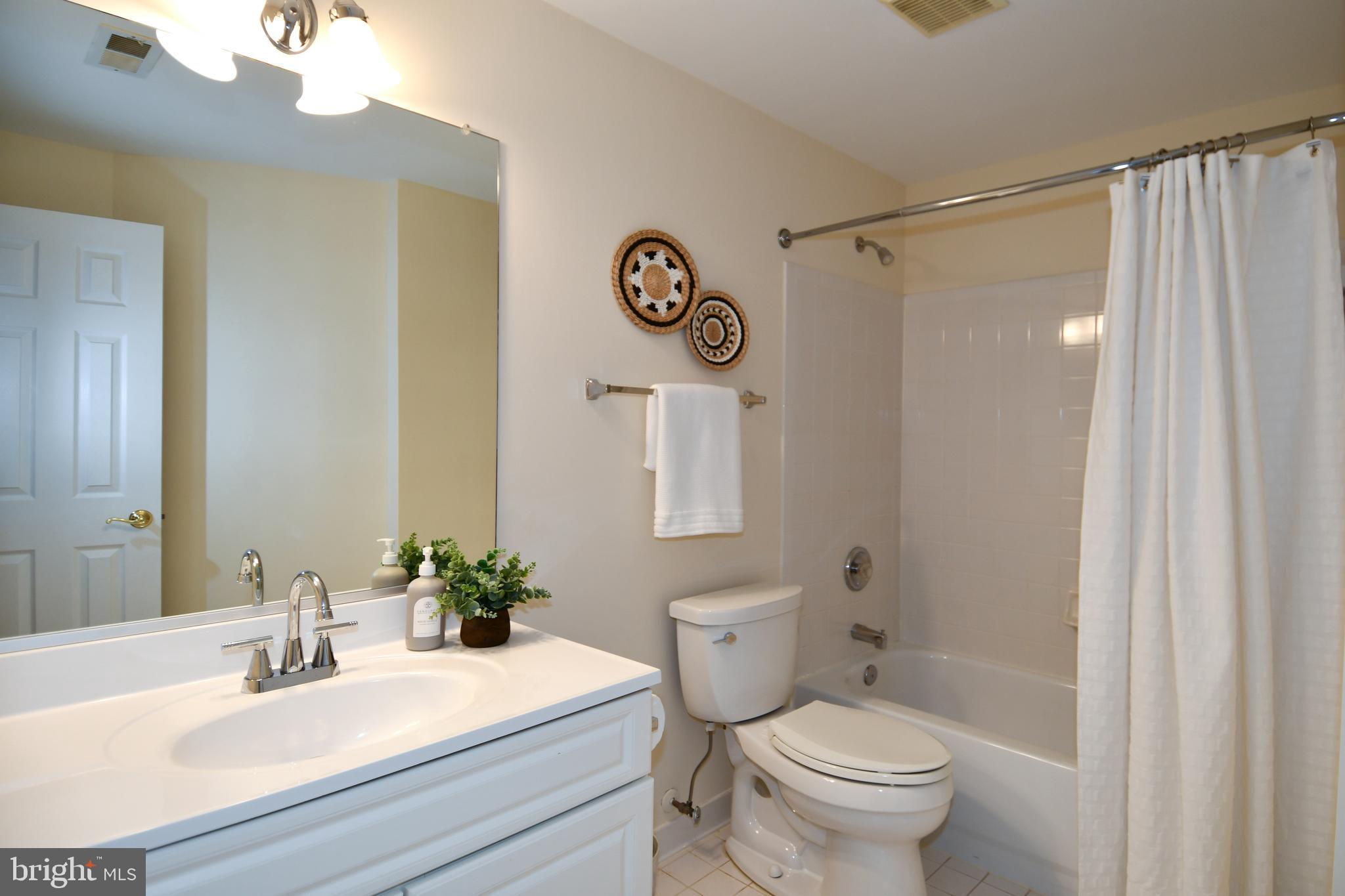 SMALLS NURSERY - Residential