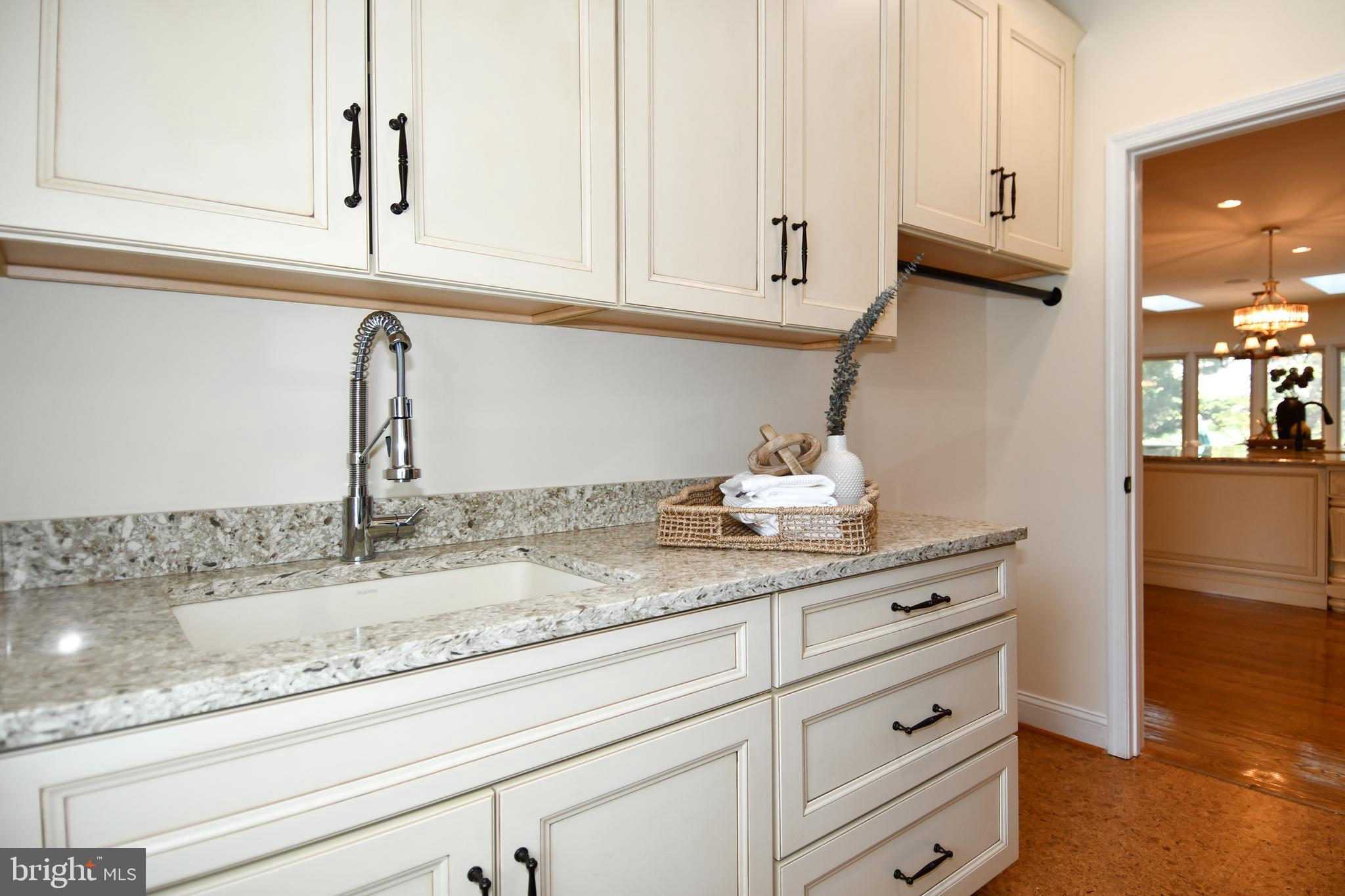 SMALLS NURSERY - Residential