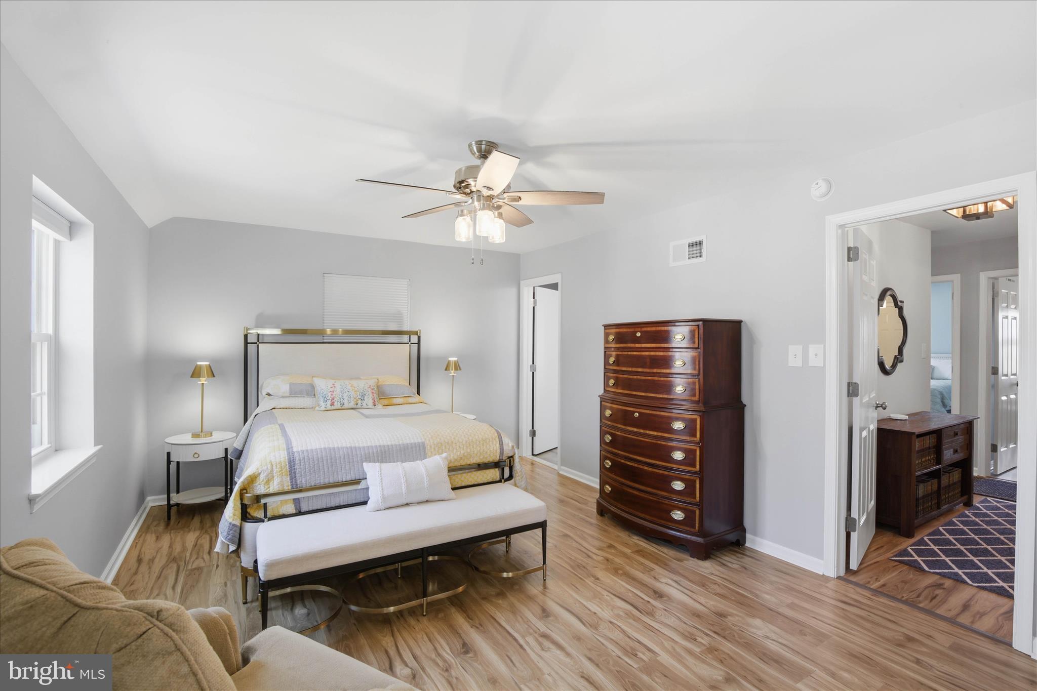 OAK KNOLL CONDOMINIUMS - Residential