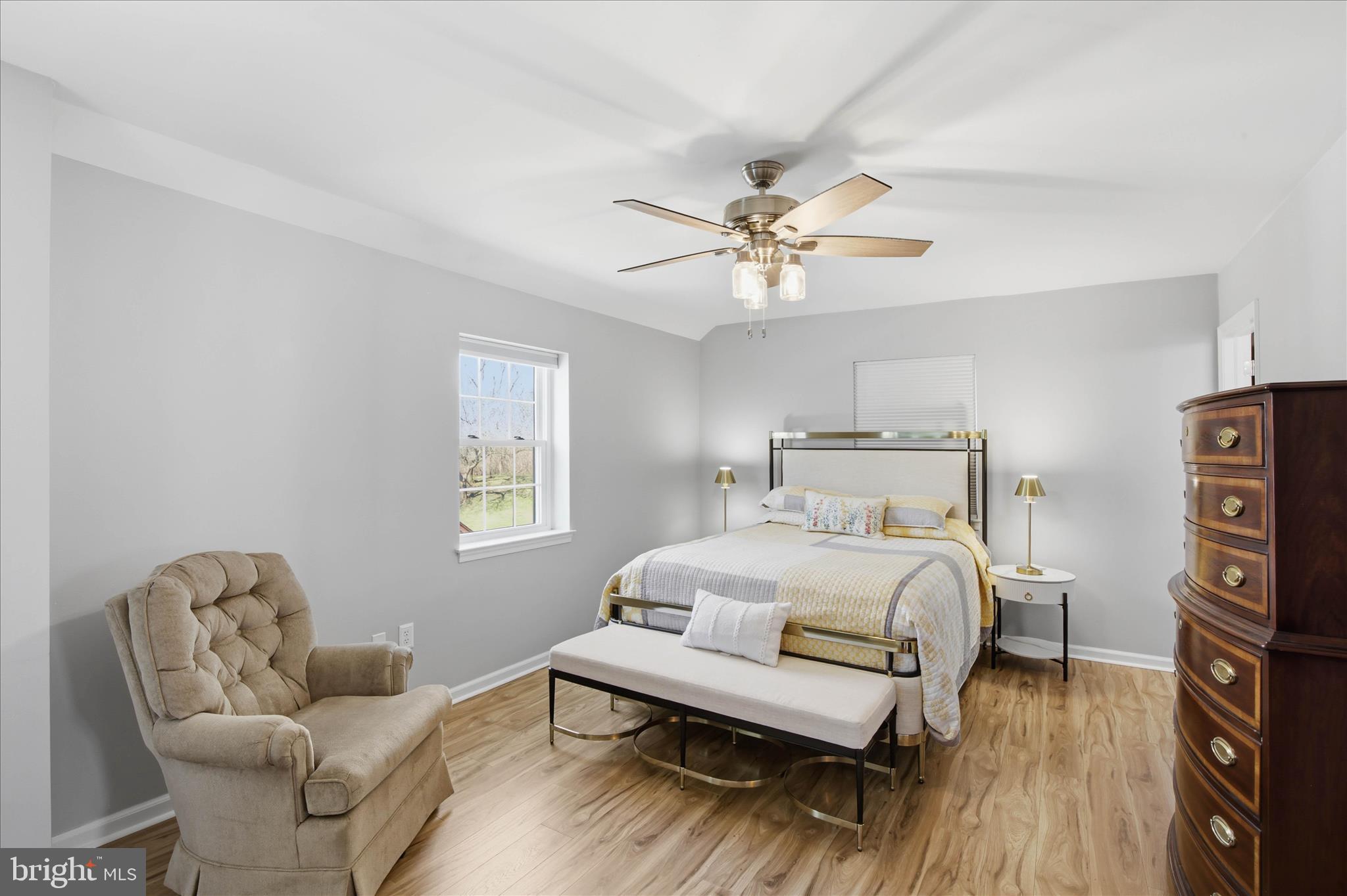 OAK KNOLL CONDOMINIUMS - Residential