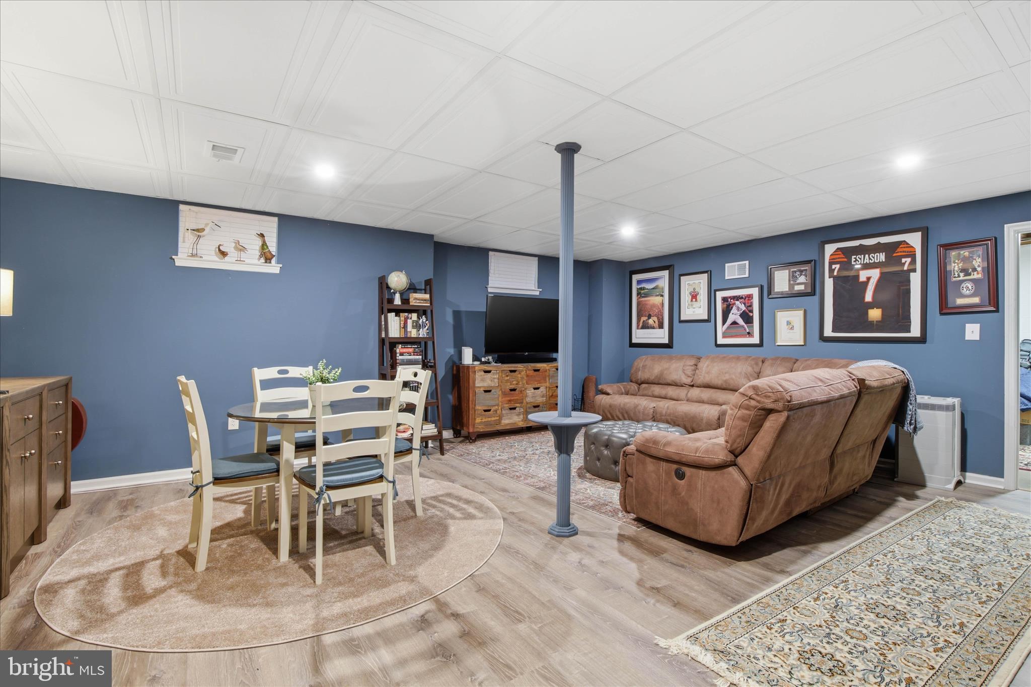 OAK KNOLL CONDOMINIUMS - Residential