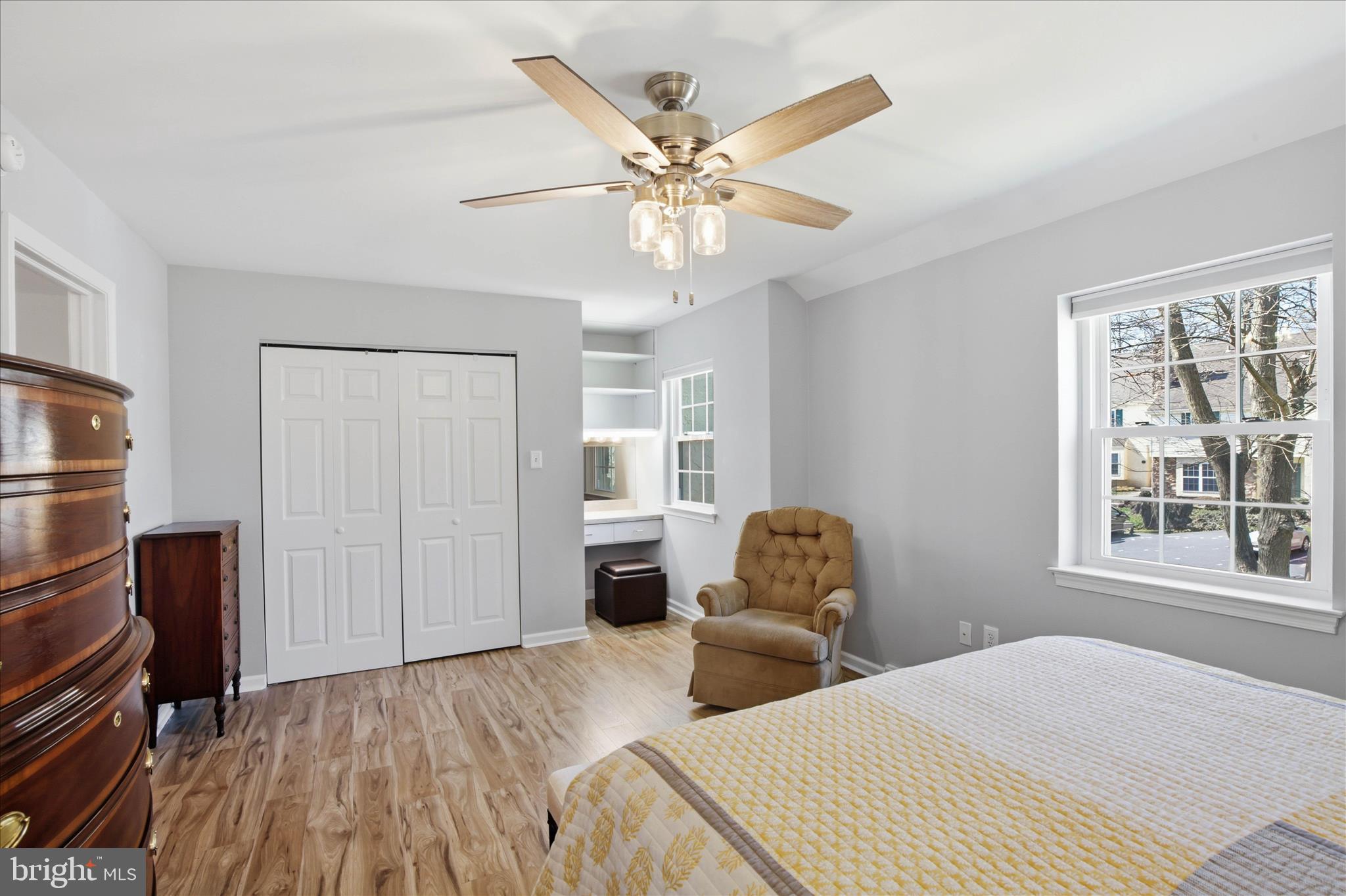 OAK KNOLL CONDOMINIUMS - Residential