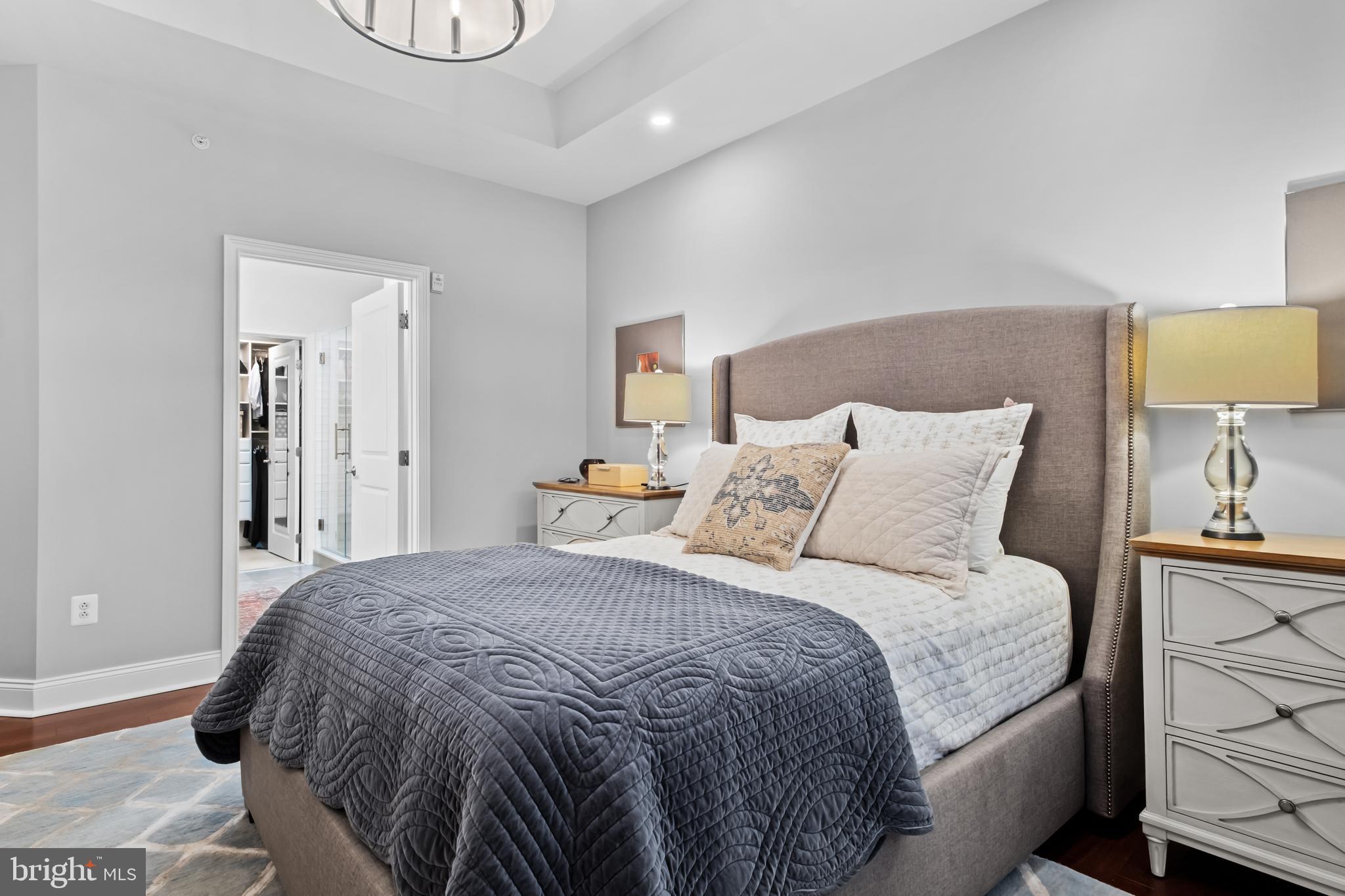 NAVAL SQUARE - Residential