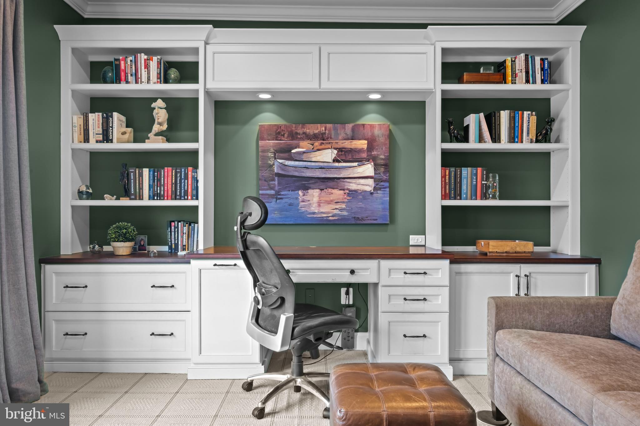 NAVAL SQUARE - Residential