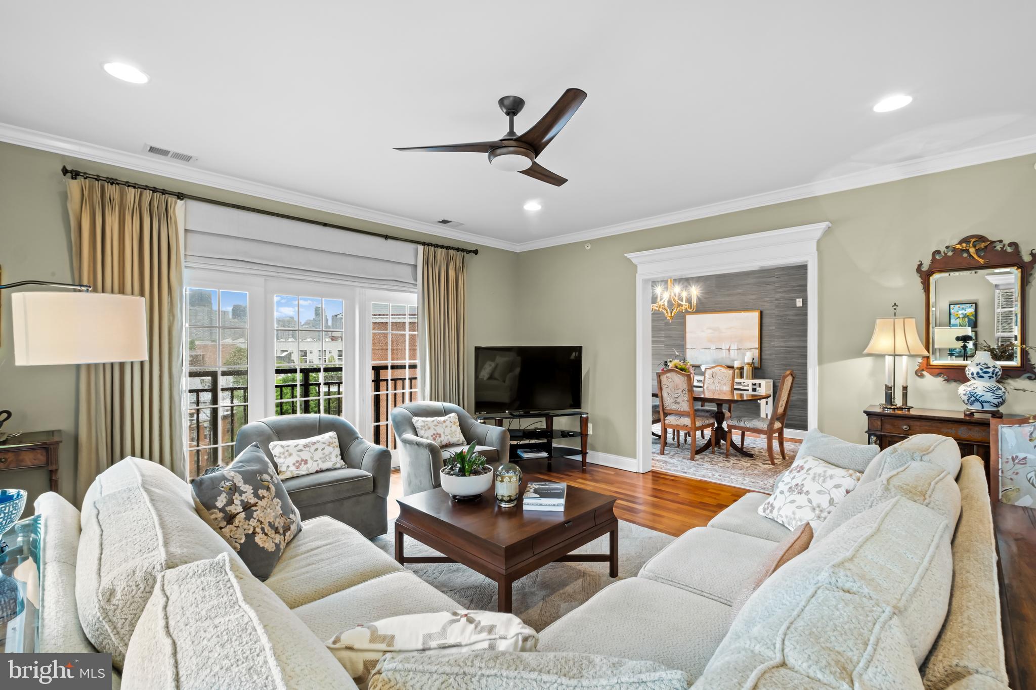 NAVAL SQUARE - Residential