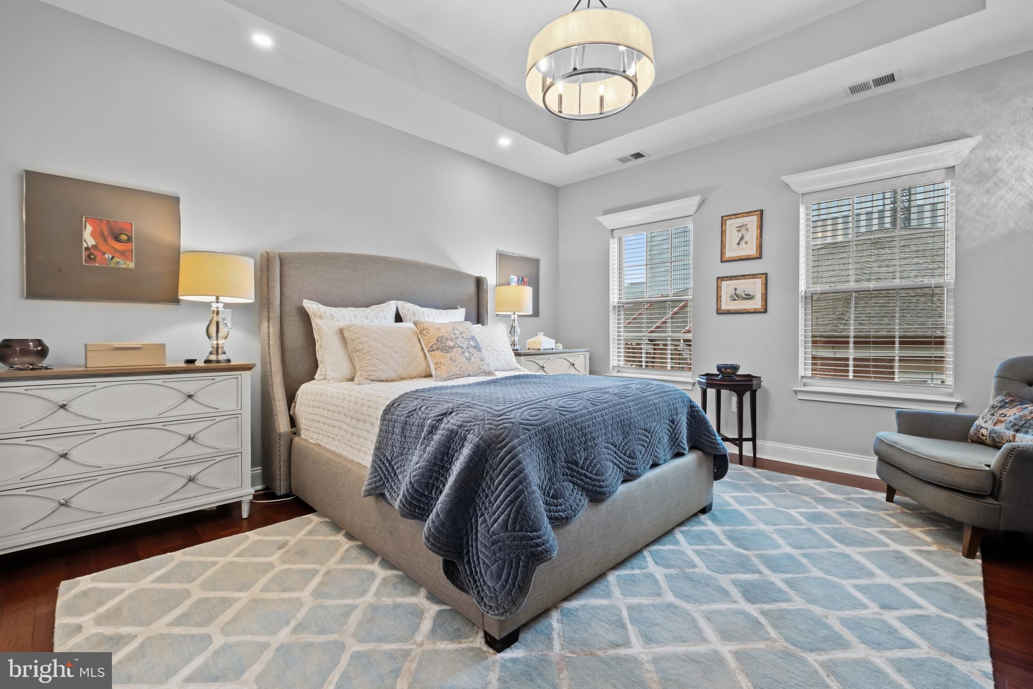 NAVAL SQUARE - Residential