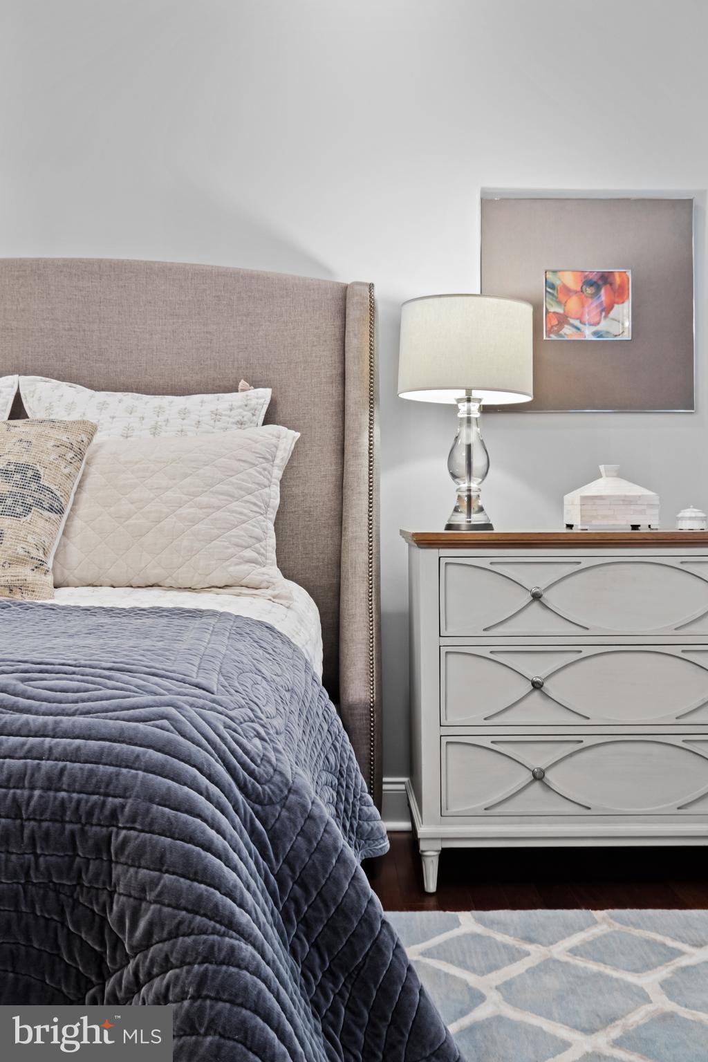 NAVAL SQUARE - Residential