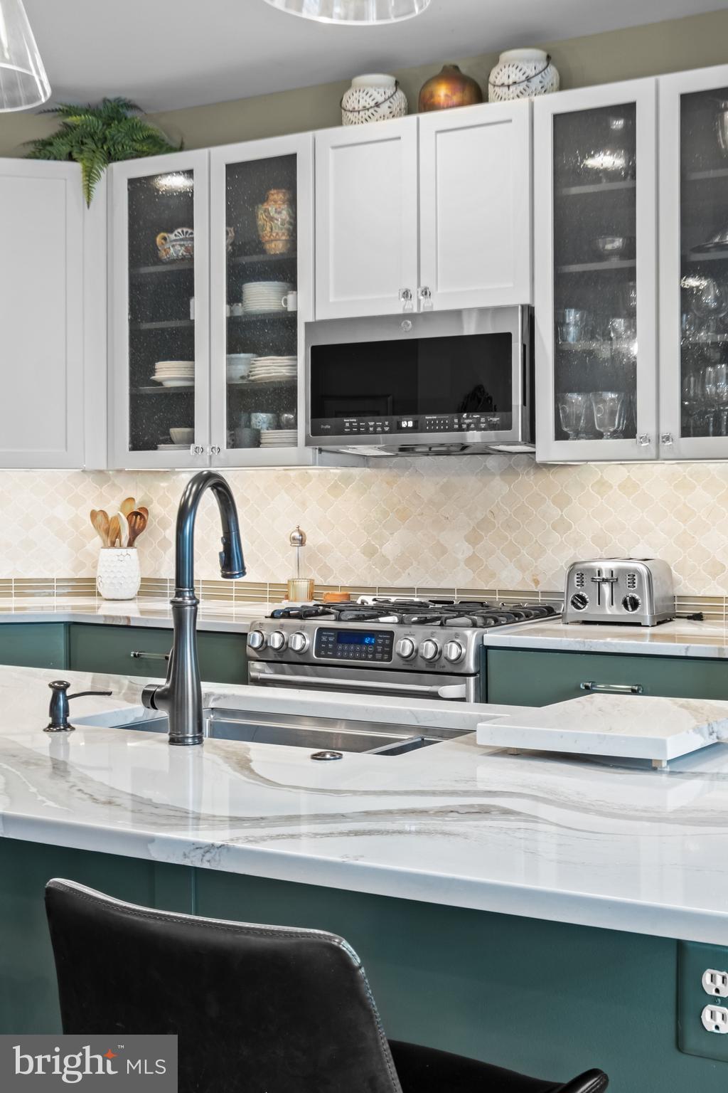 NAVAL SQUARE - Residential