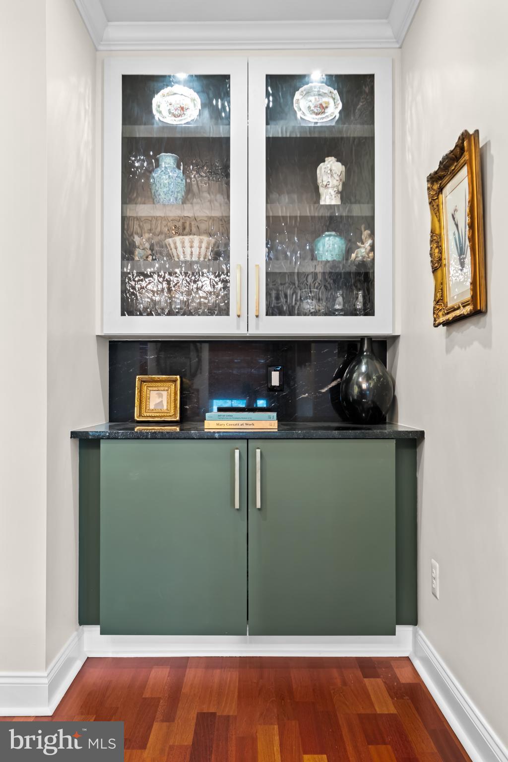 NAVAL SQUARE - Residential