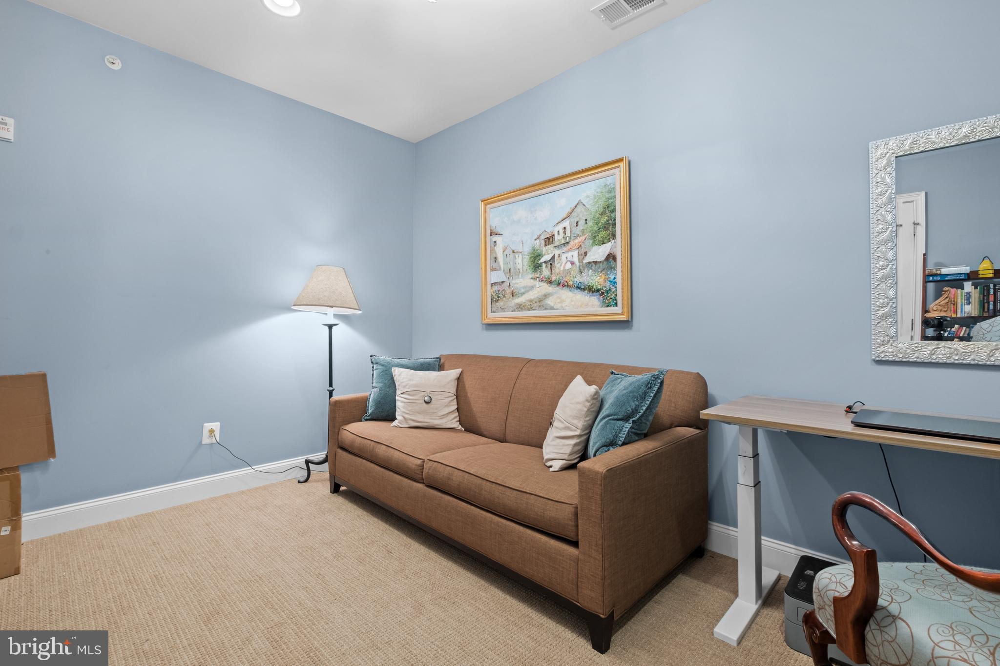 NAVAL SQUARE - Residential