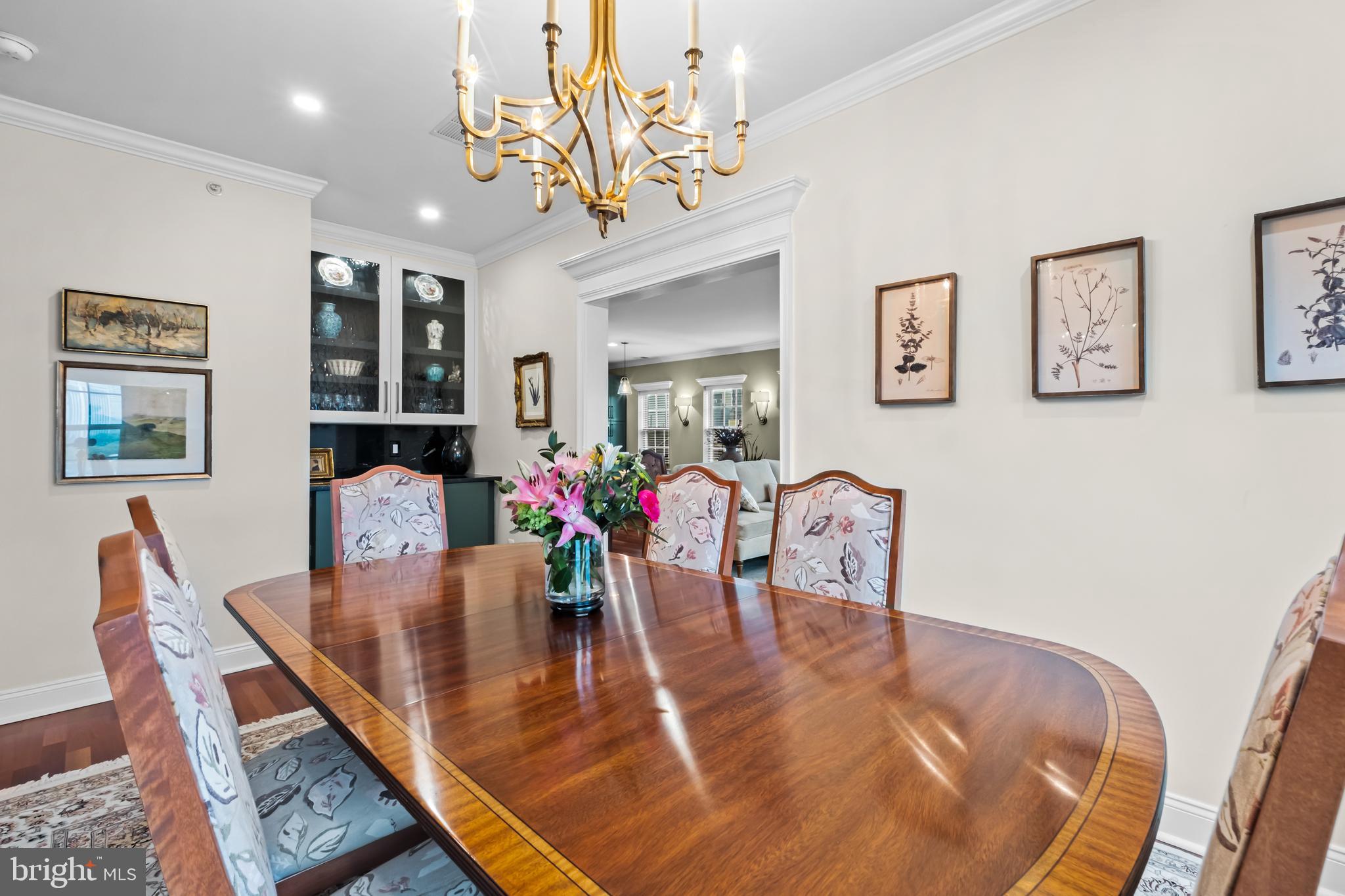 NAVAL SQUARE - Residential