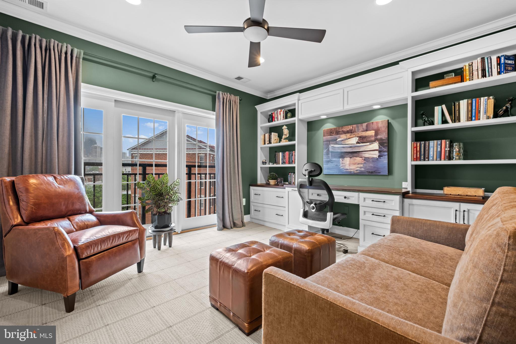 NAVAL SQUARE - Residential