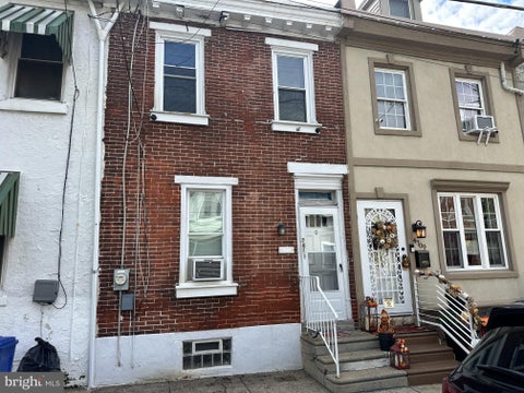 Townhouse For Rent - 4711 Hawthorne Street<br/> PHILADELPHIA, PA 19124