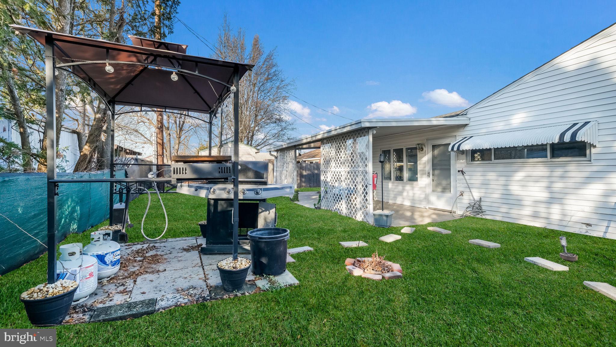 DOGWOOD HOLLOW - Residential