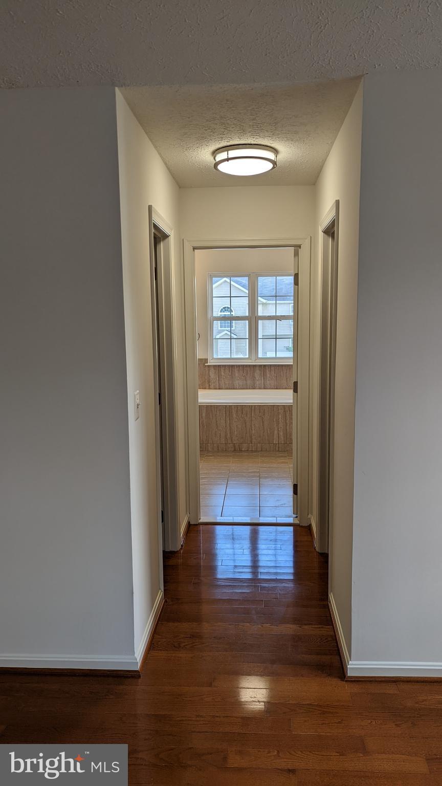 FERRY DOCK CROSSING - Residential