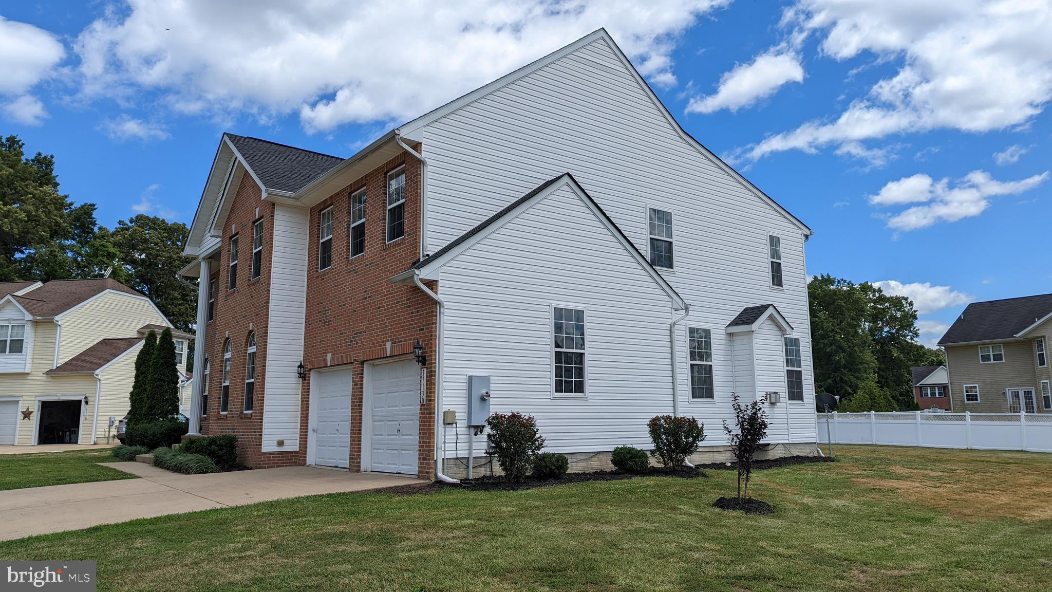 FERRY DOCK CROSSING - Residential