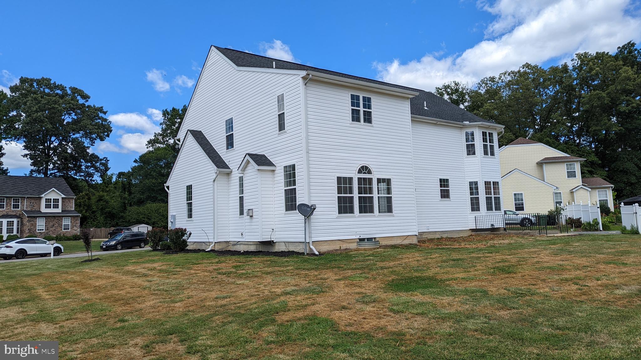 FERRY DOCK CROSSING - Residential