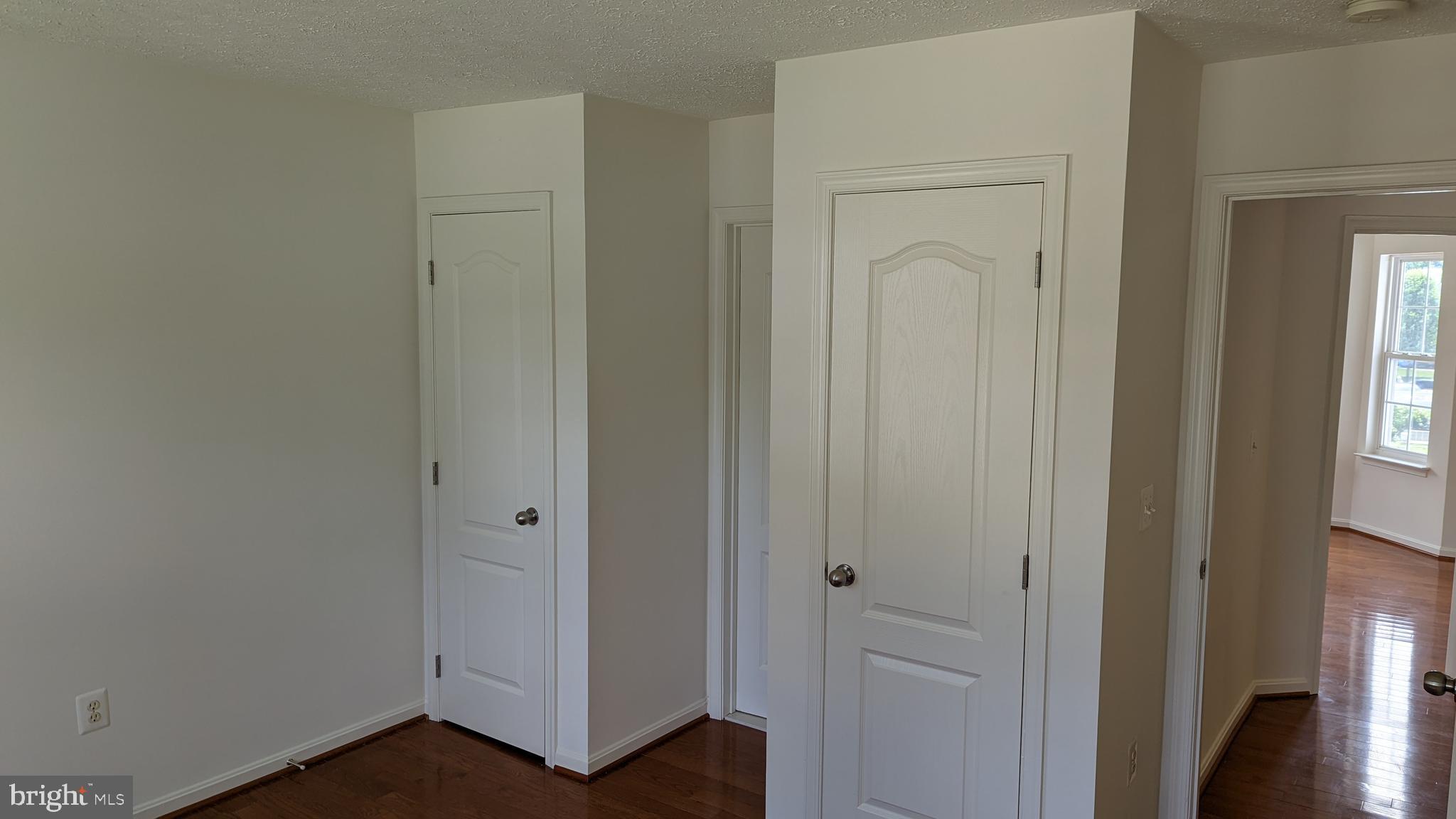 FERRY DOCK CROSSING - Residential