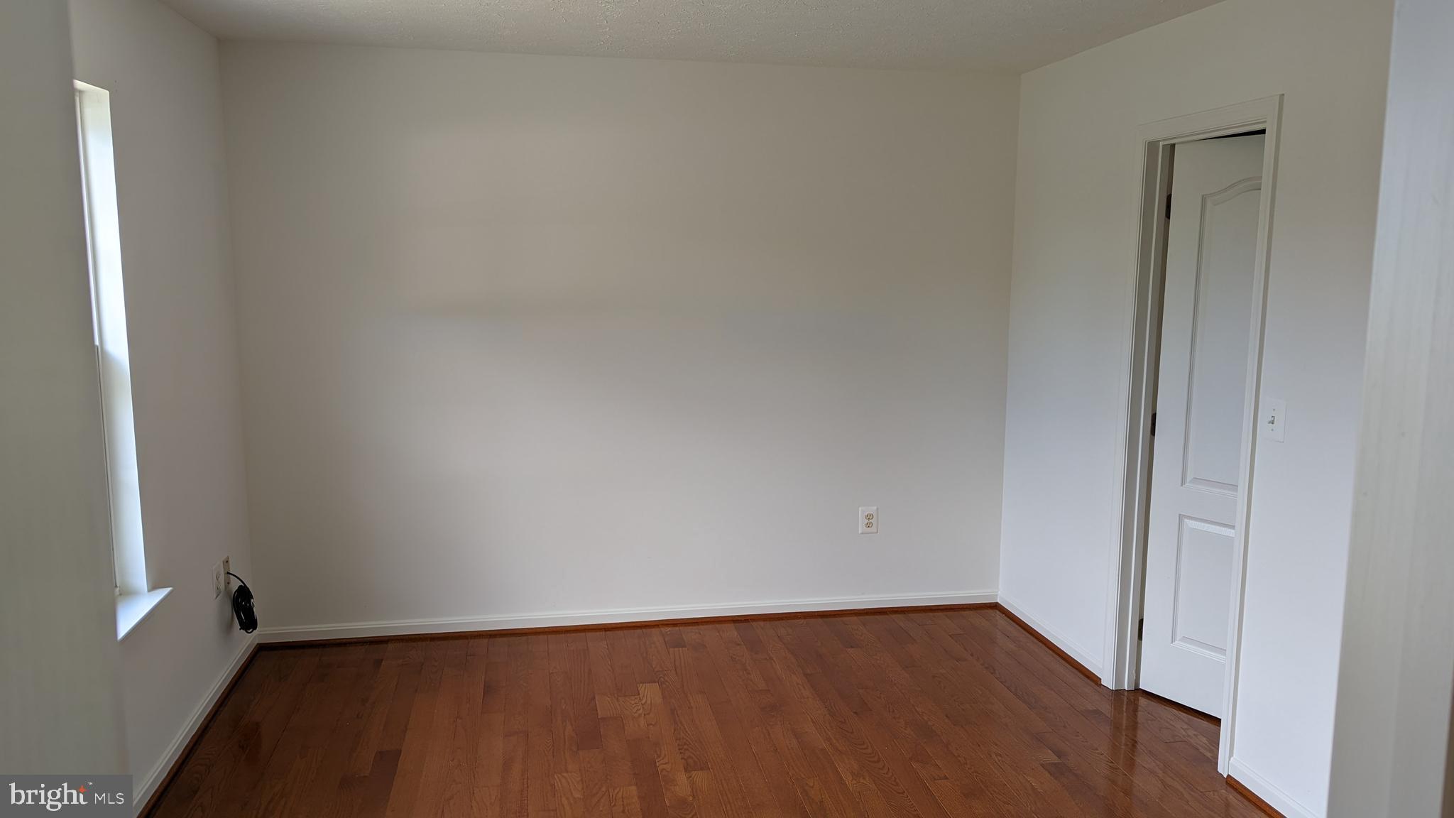 FERRY DOCK CROSSING - Residential