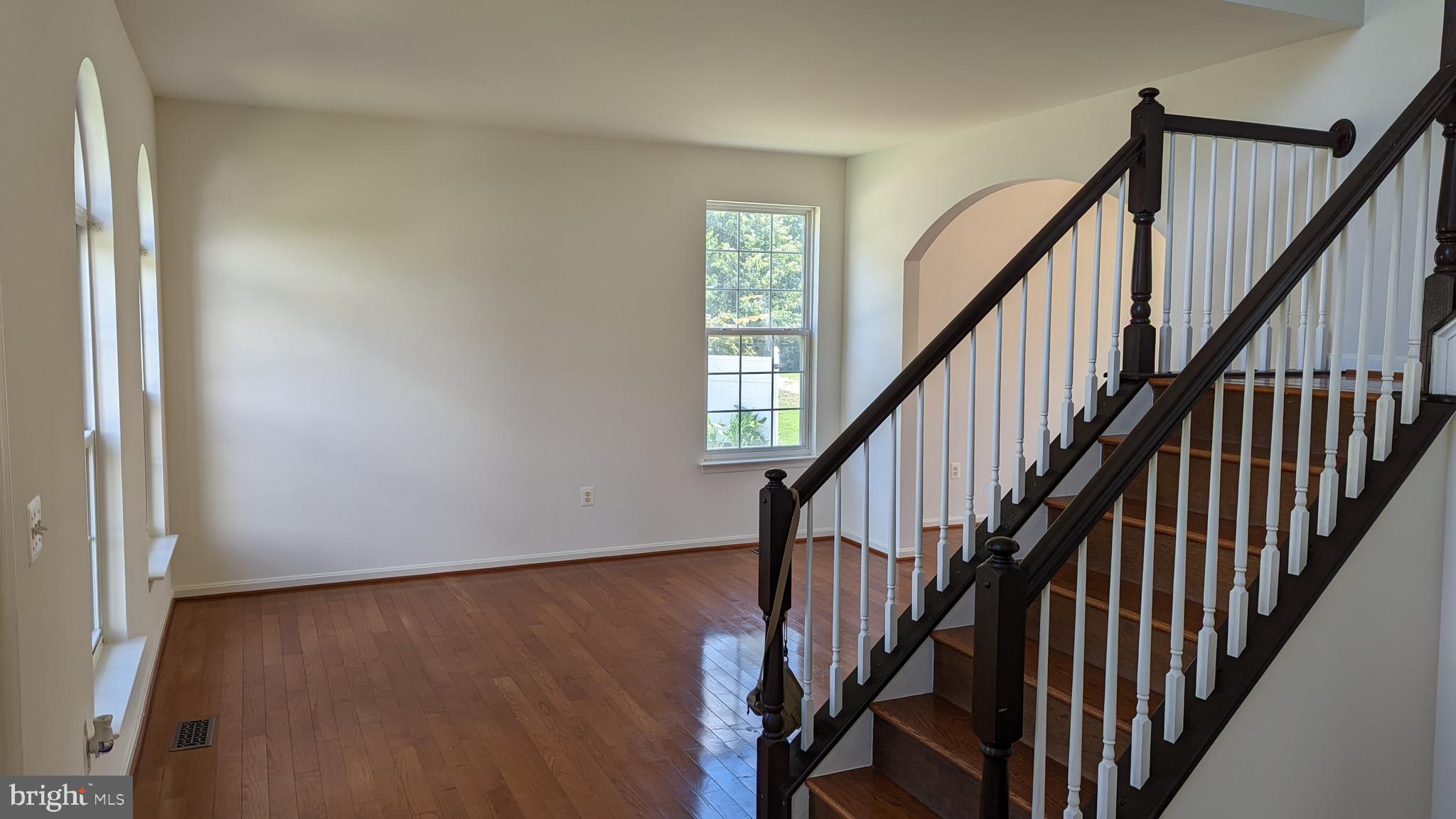 FERRY DOCK CROSSING - Residential