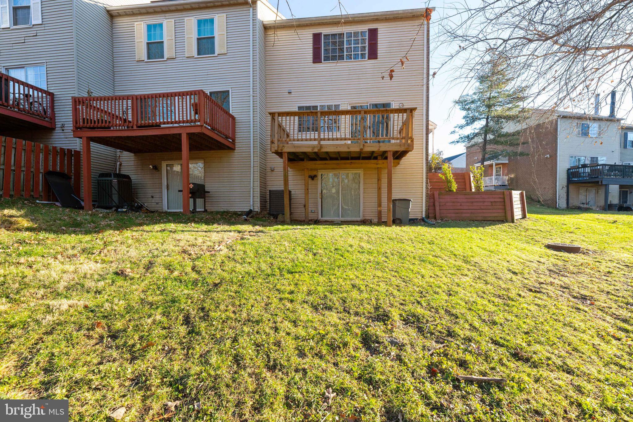 COURTLAND WOODS - Residential