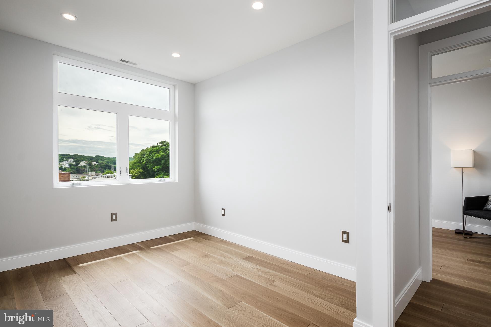 MANAYUNK - Residential