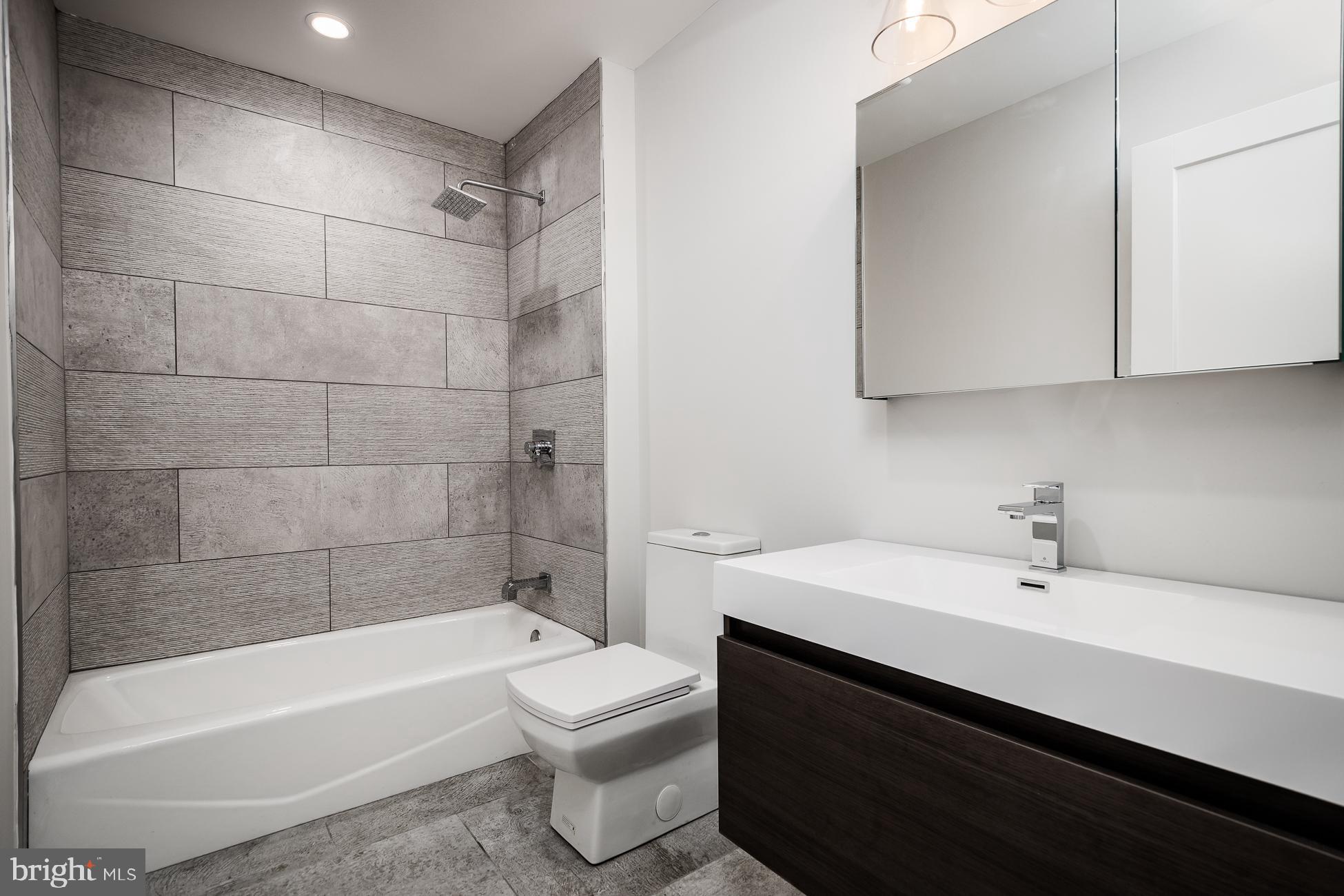 MANAYUNK - Residential