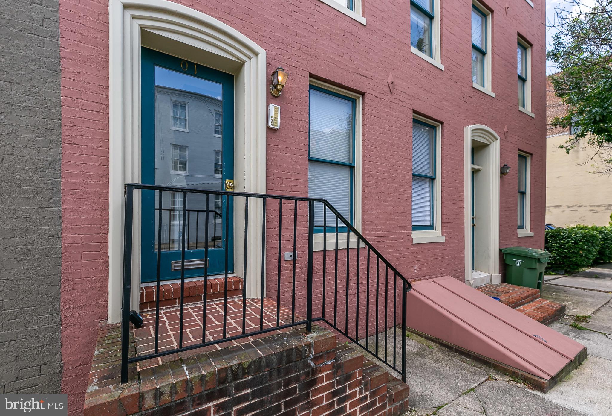 FEDERAL HILL HISTORIC DISTRICT - Residential Lease