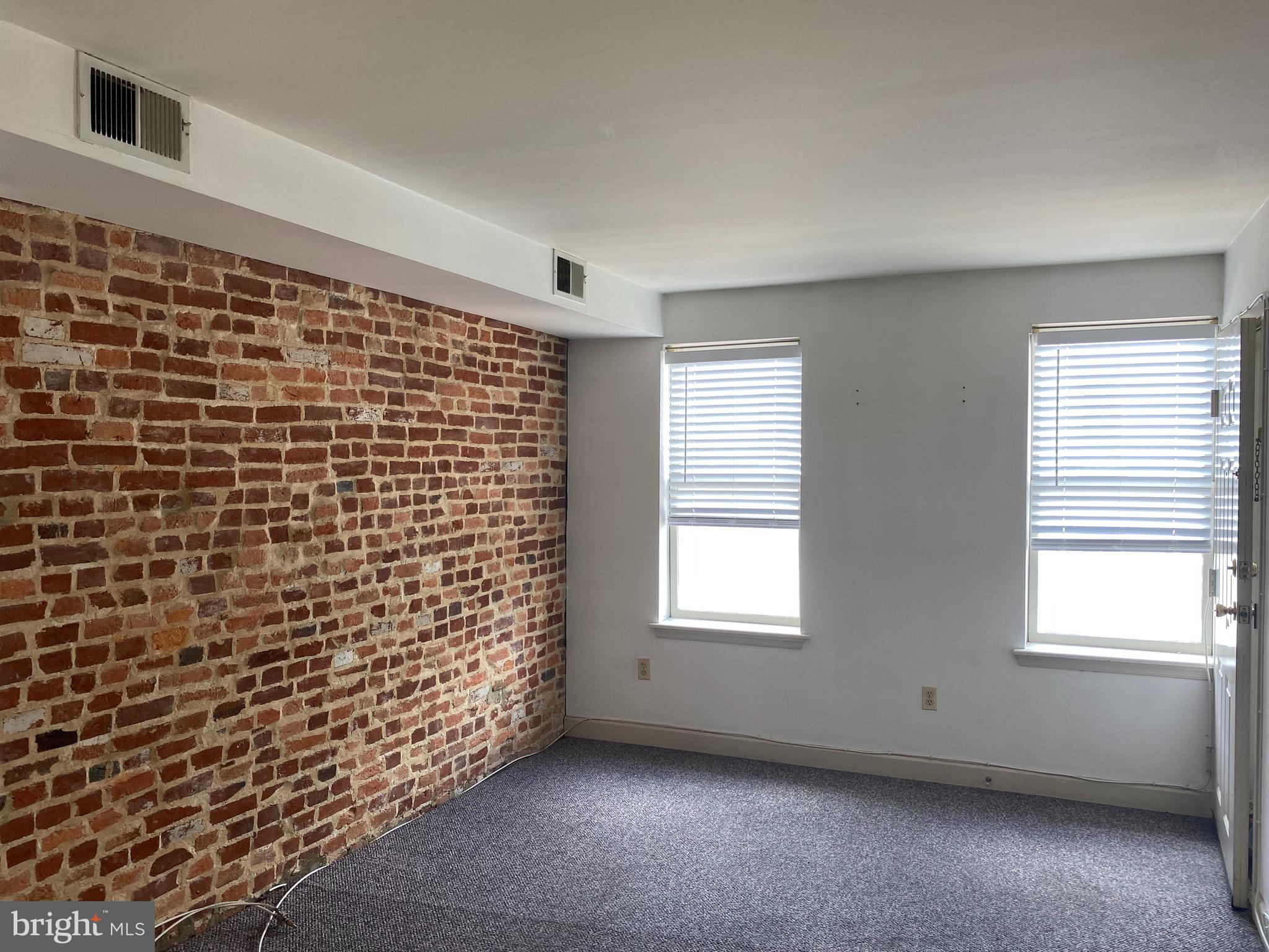 FEDERAL HILL HISTORIC DISTRICT - Residential Lease