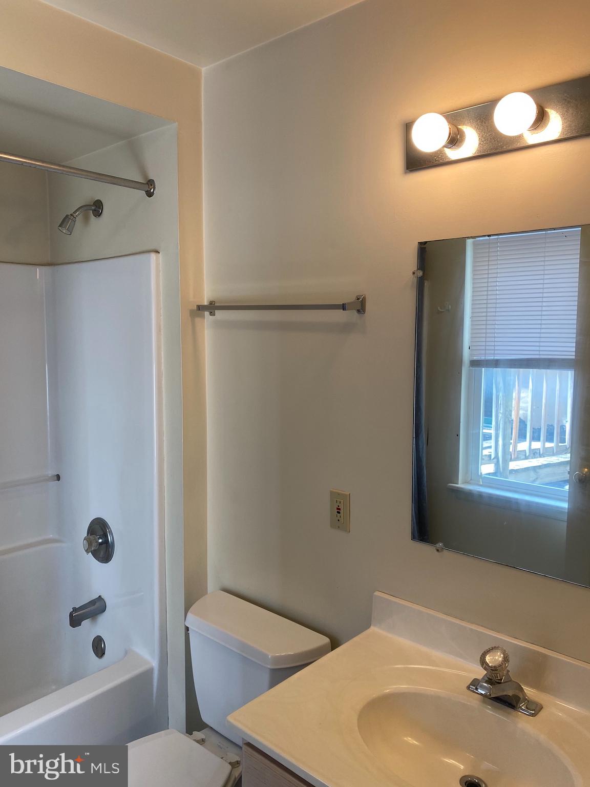 FEDERAL HILL HISTORIC DISTRICT - Residential Lease