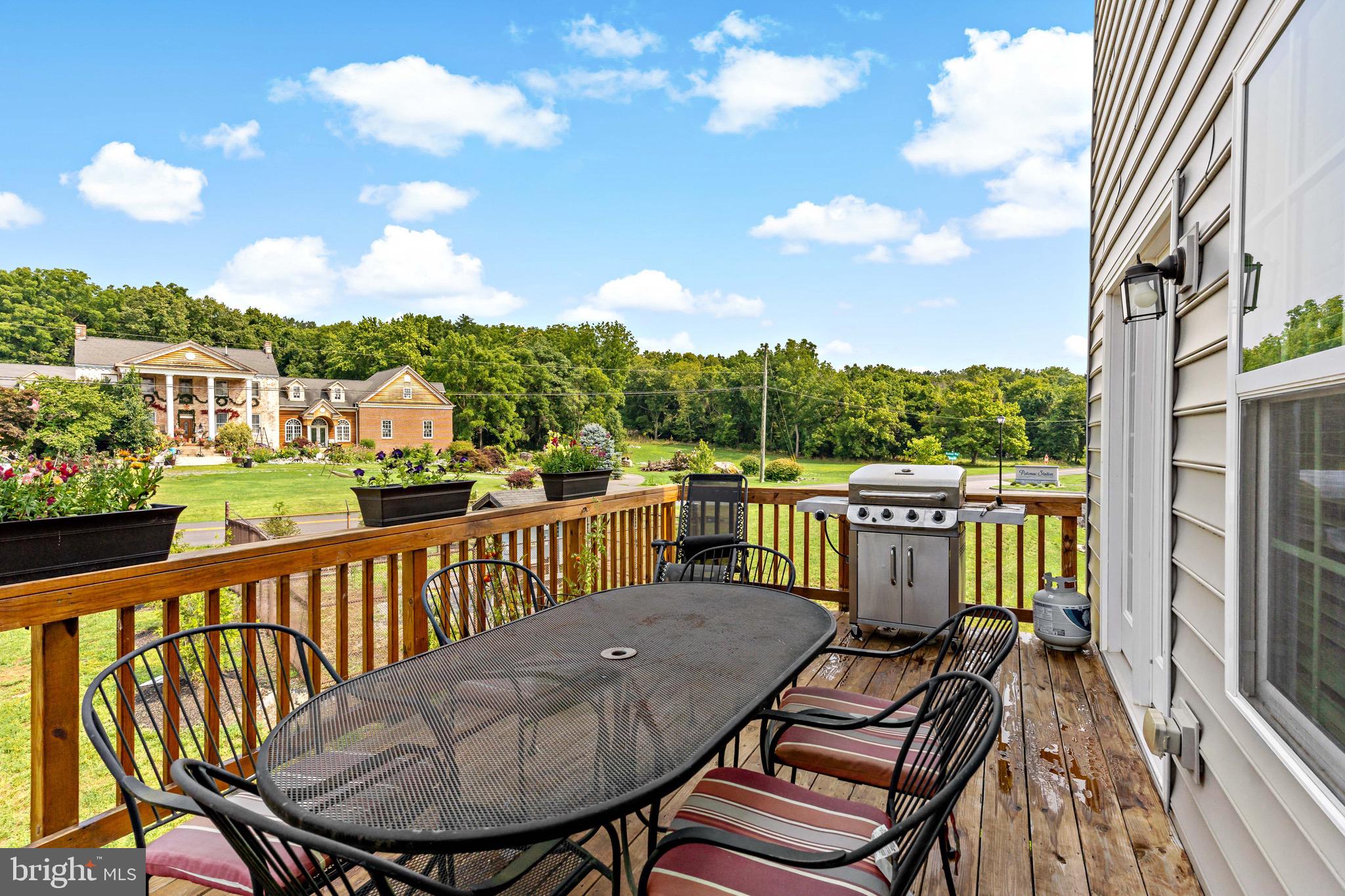 POTOMAC STATION - Residential