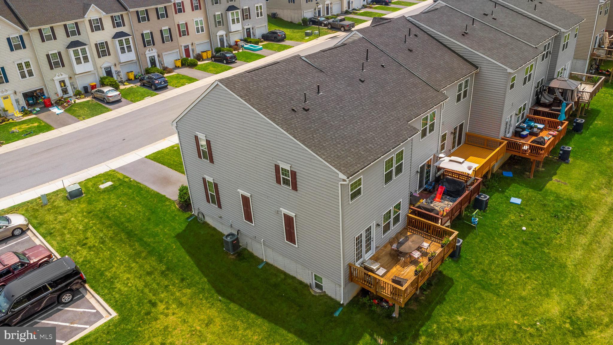 POTOMAC STATION - Residential