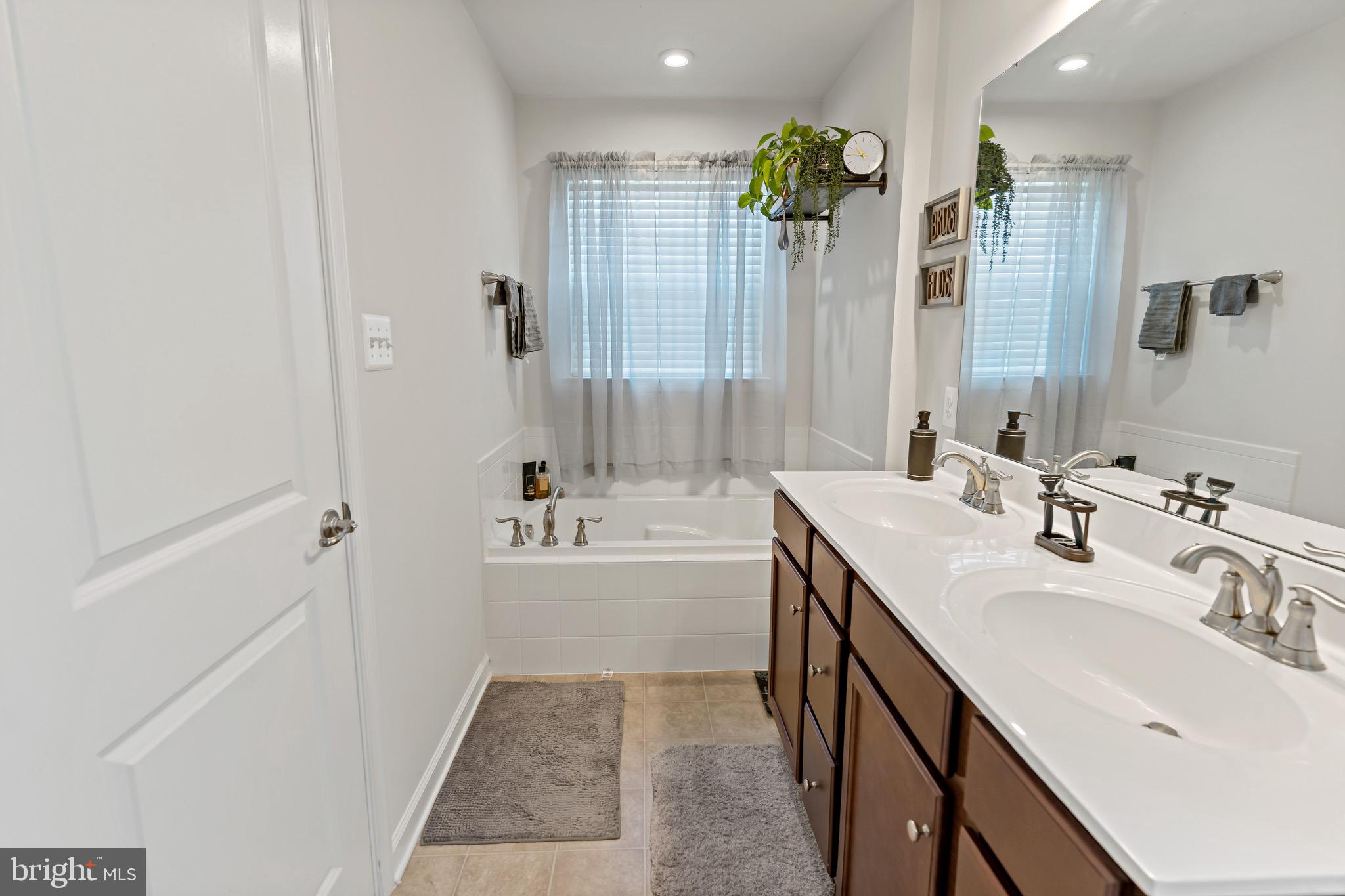 POTOMAC STATION - Residential