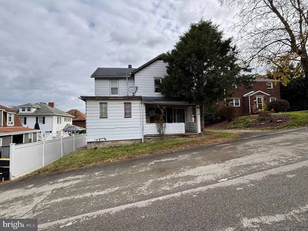 Photo of 615 Walker Road, ELIZABETH, PA 15037 (MLS # PAAY2000368)