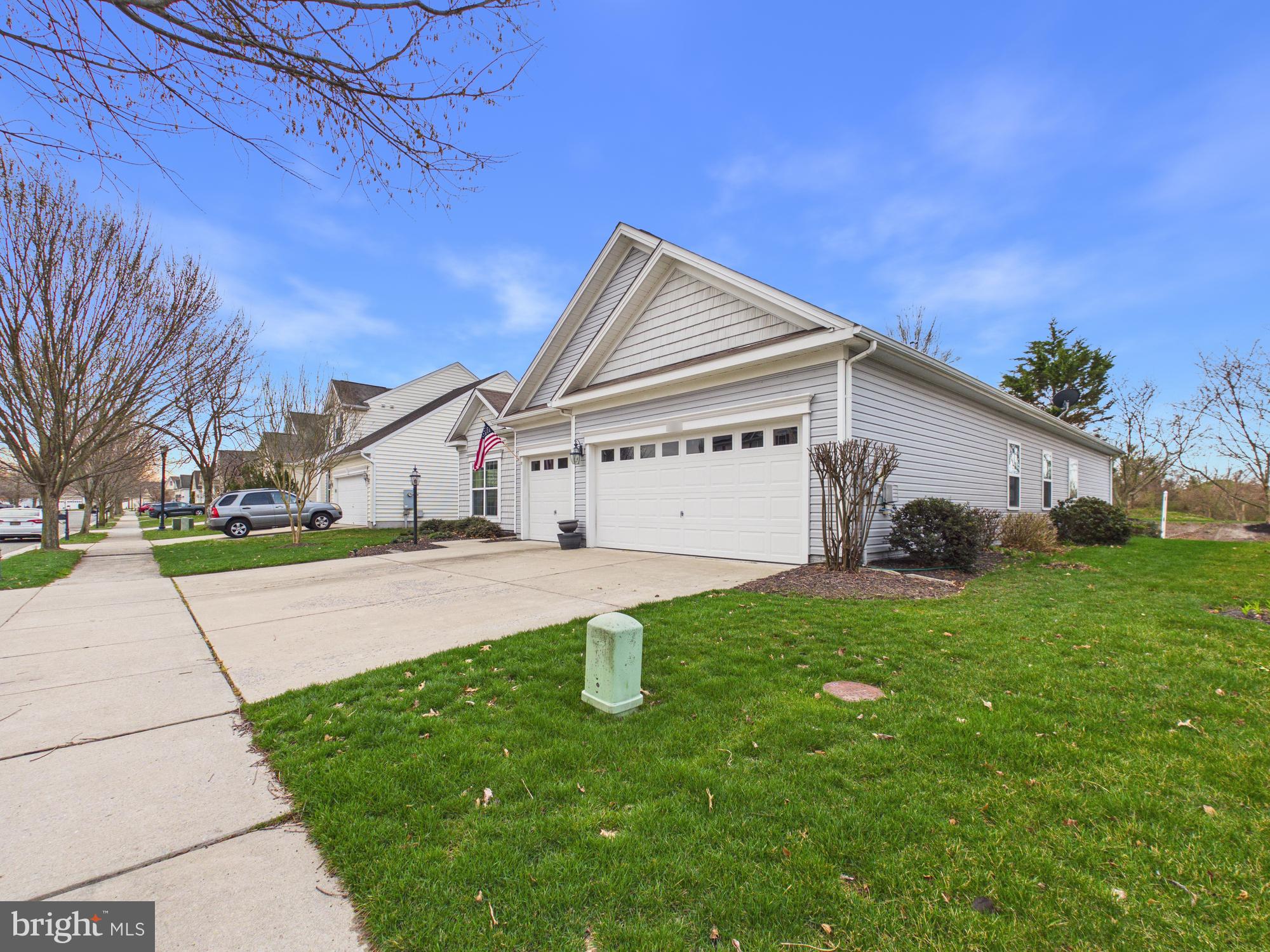 24812 MAGNOLIA CIRCLE