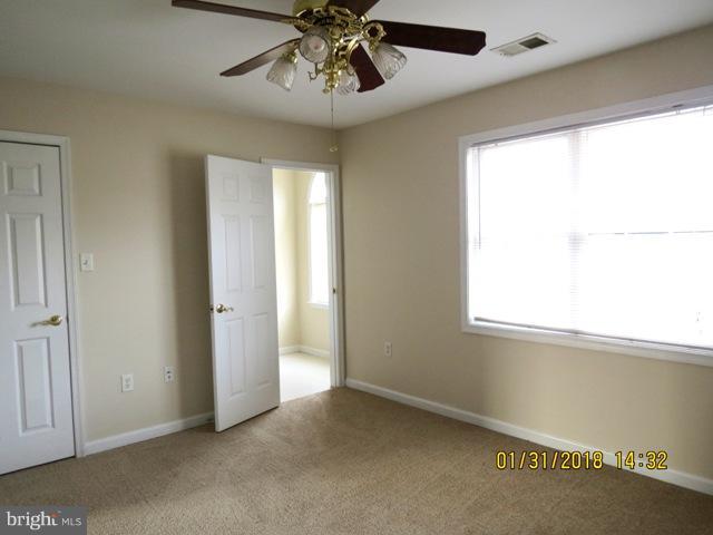 FORT HILL FARMS - Residential