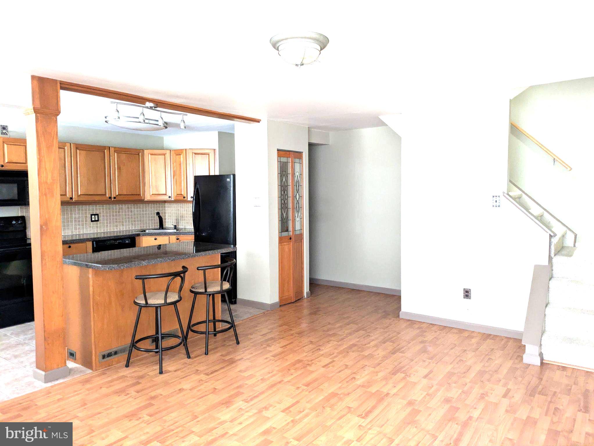 CONTEMPORARY VLG - Residential