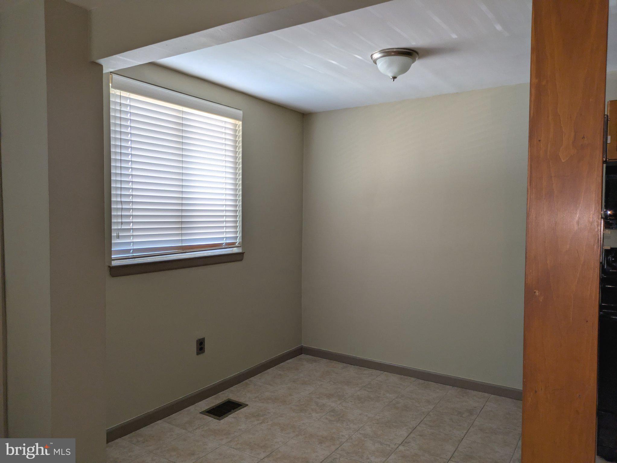 CONTEMPORARY VLG - Residential