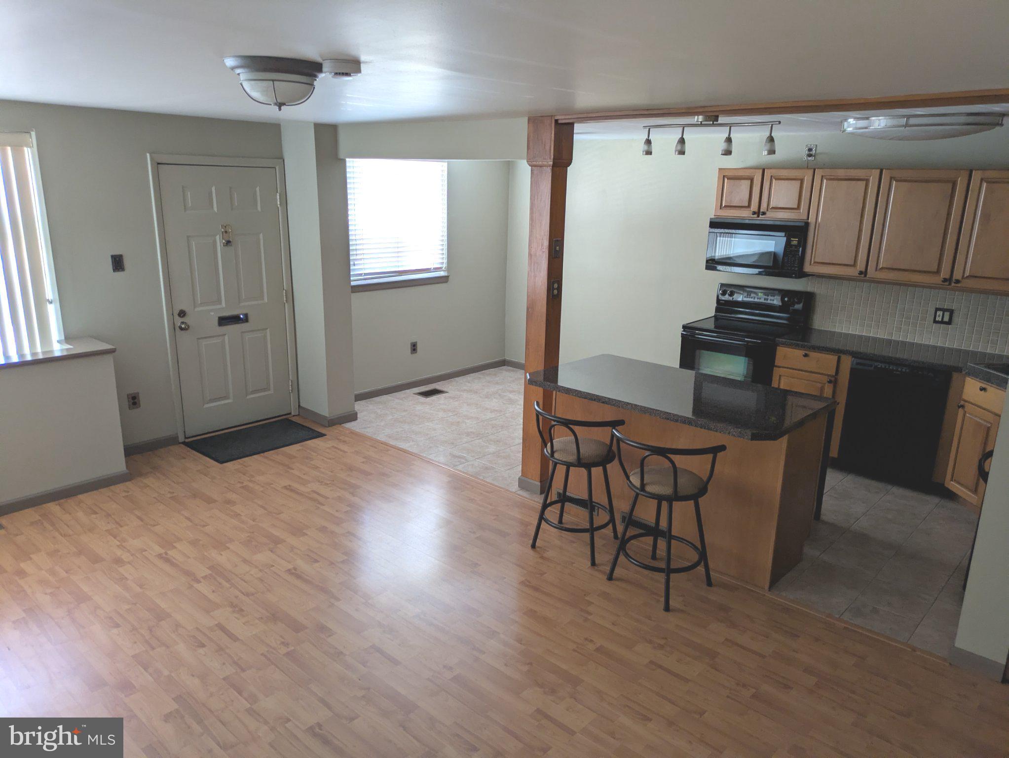 CONTEMPORARY VLG - Residential