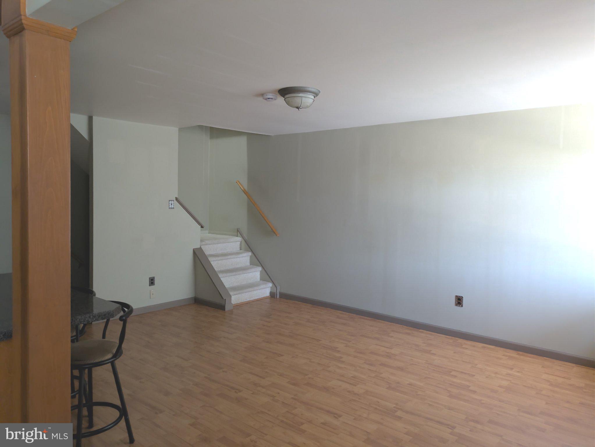 CONTEMPORARY VLG - Residential