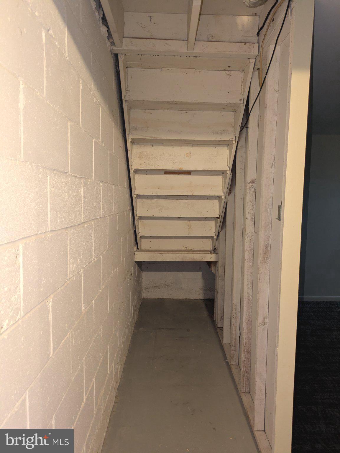 CONTEMPORARY VLG - Residential