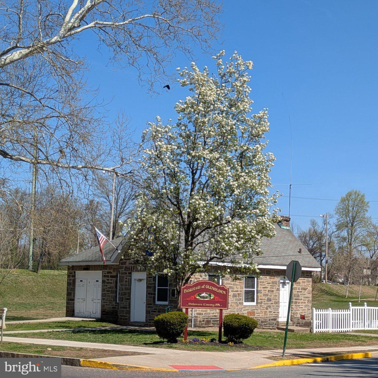 CONTEMPORARY VLG - Residential