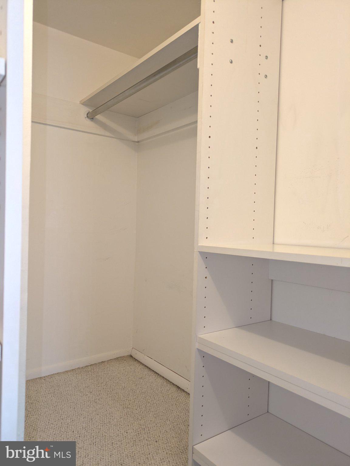 CONTEMPORARY VLG - Residential