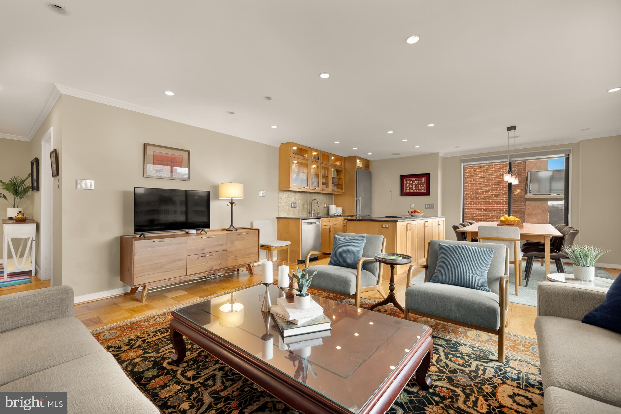 2501 CALVERT STREET NW 901