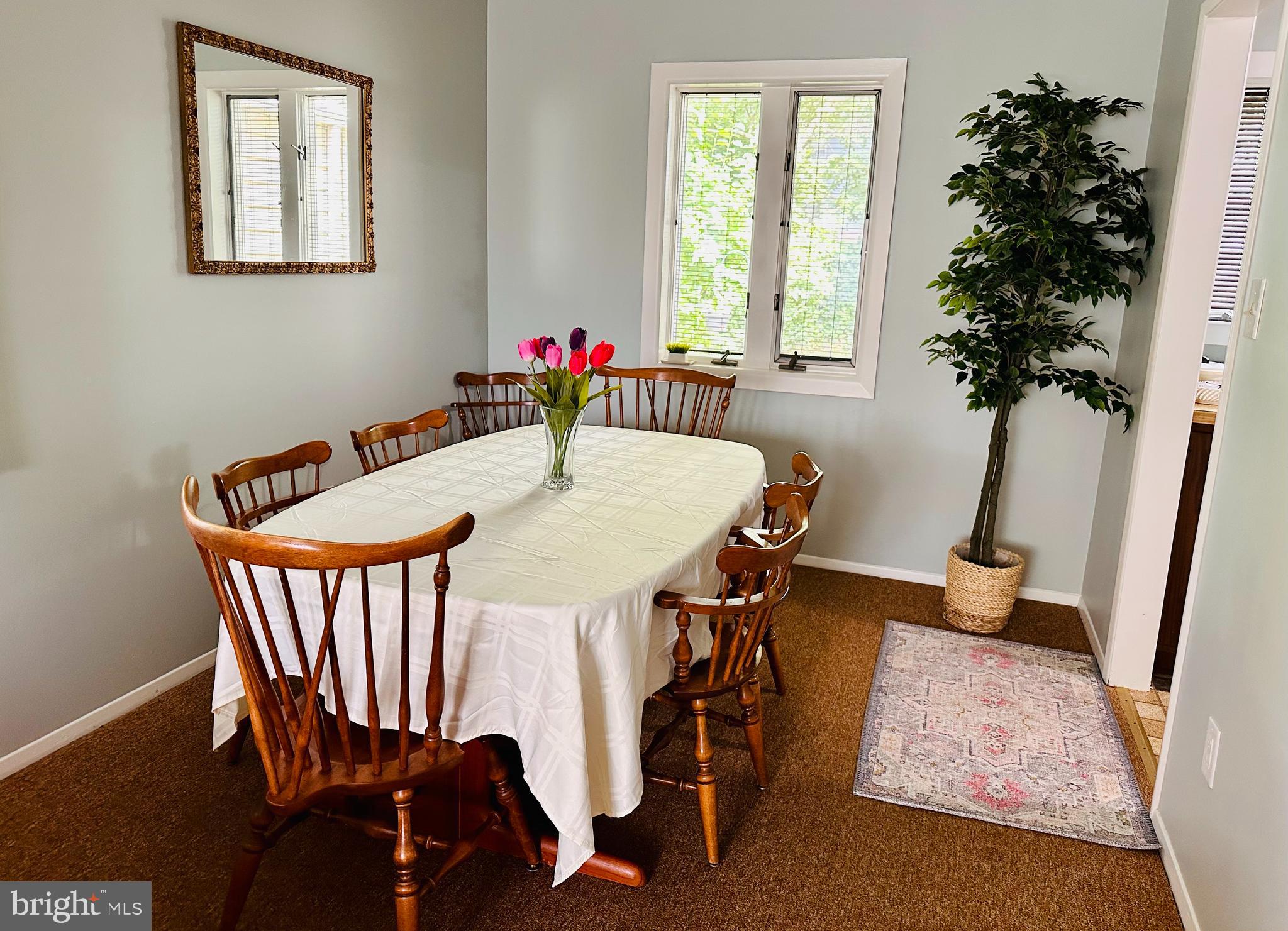 PIMMIT HILLS - Residential Lease