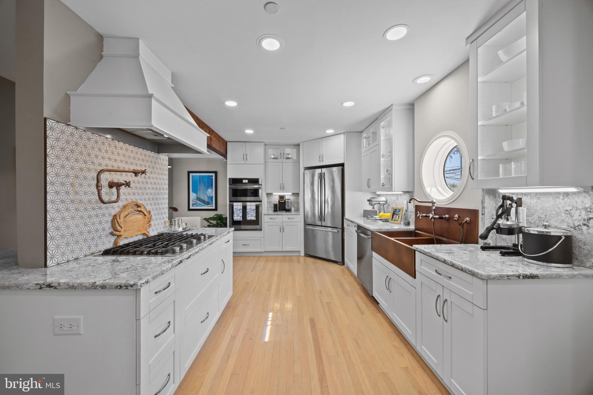 EASTPORT - Residential